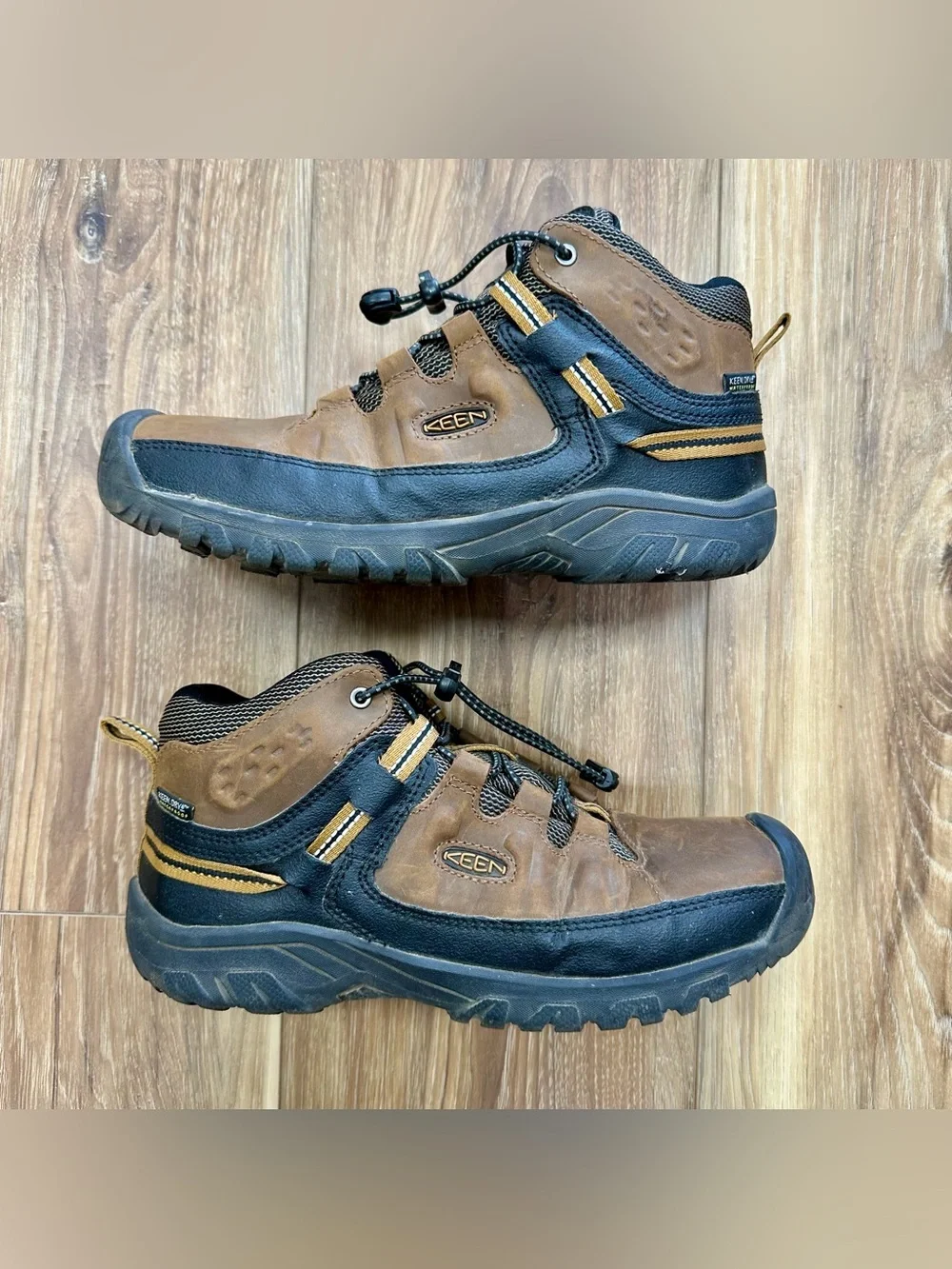 Keen Targhee Waterproof Hiking Boots 1019834, Youth Kids Size 5